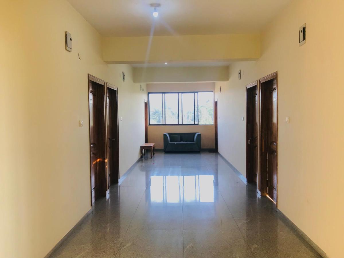 Staymaker Prakash International Gonikoppal Exterior foto