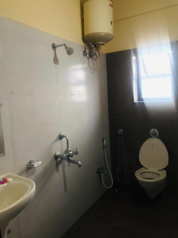 Staymaker Prakash International Gonikoppal Exterior foto