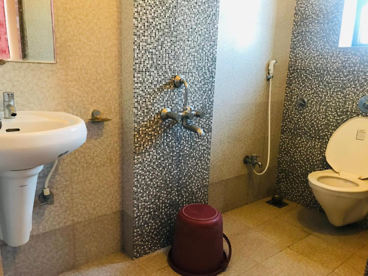Staymaker Prakash International Gonikoppal Exterior foto