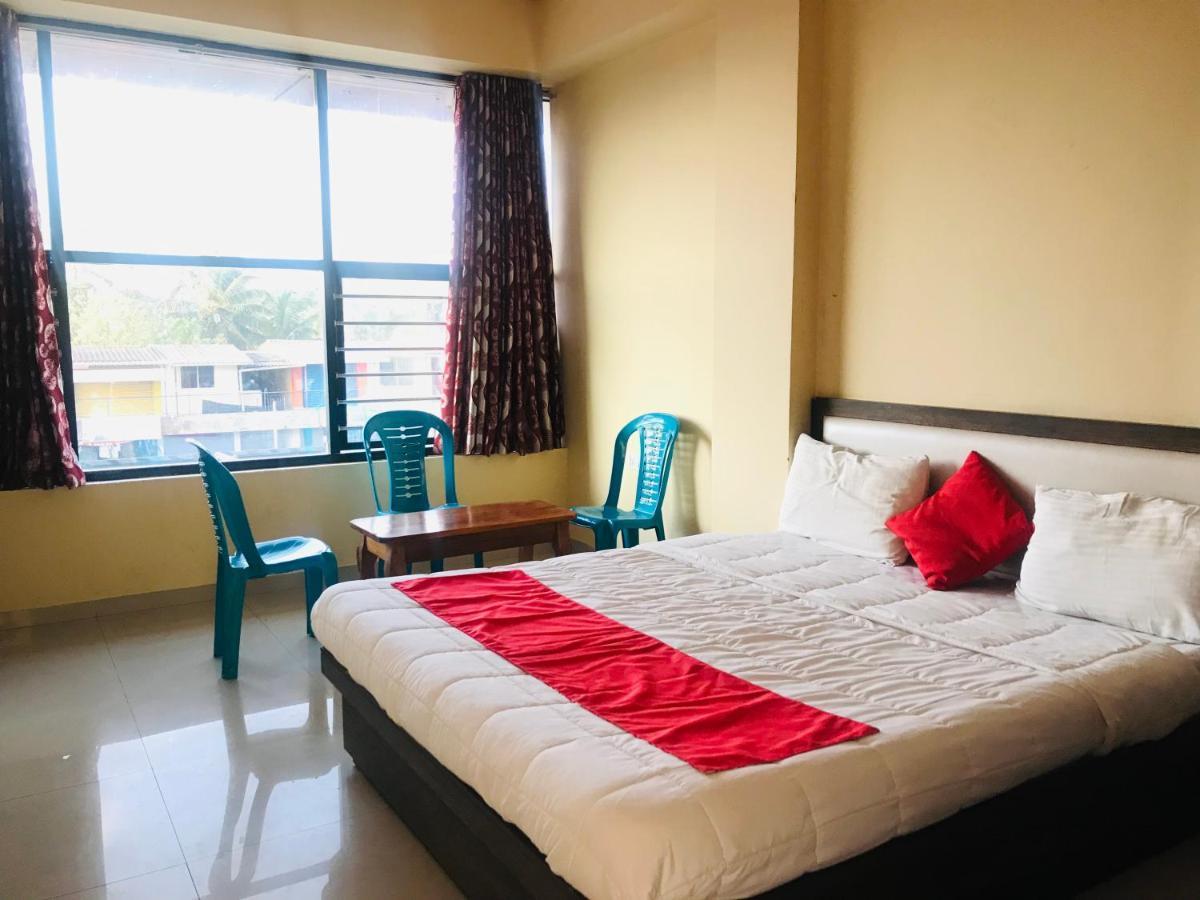 Staymaker Prakash International Gonikoppal Exterior foto